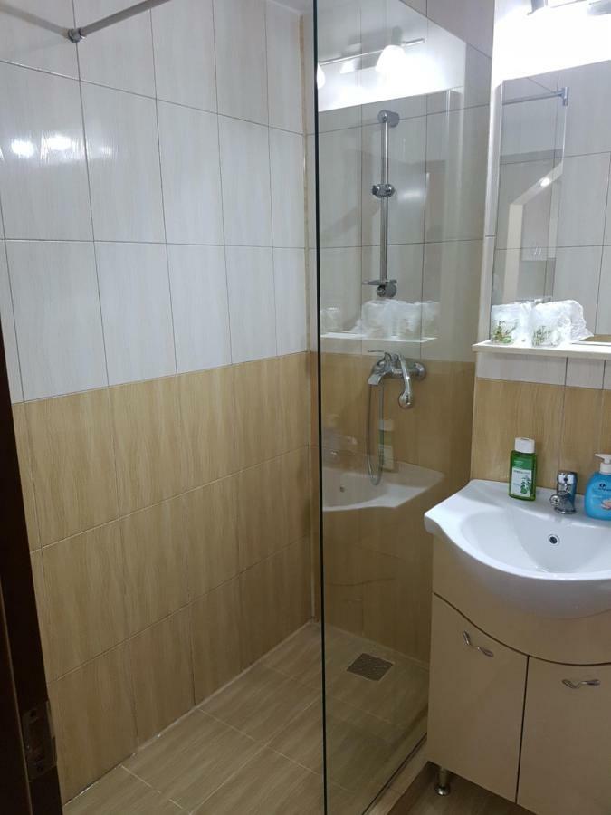 Apartamento Near Center Petroşani Exterior foto